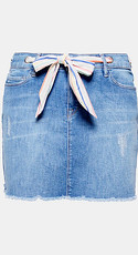 Stretch-Jeans-Mini mit Bandana-Gürtel